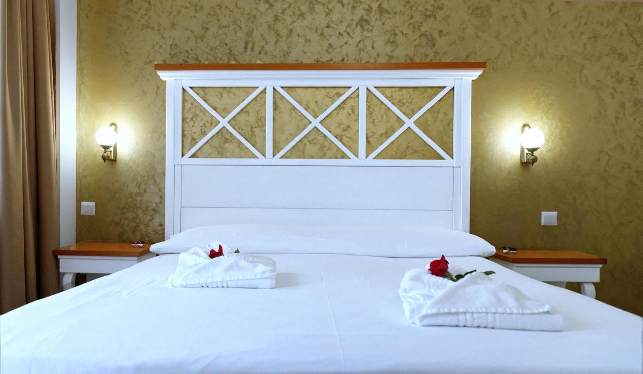 Albatros Hotel