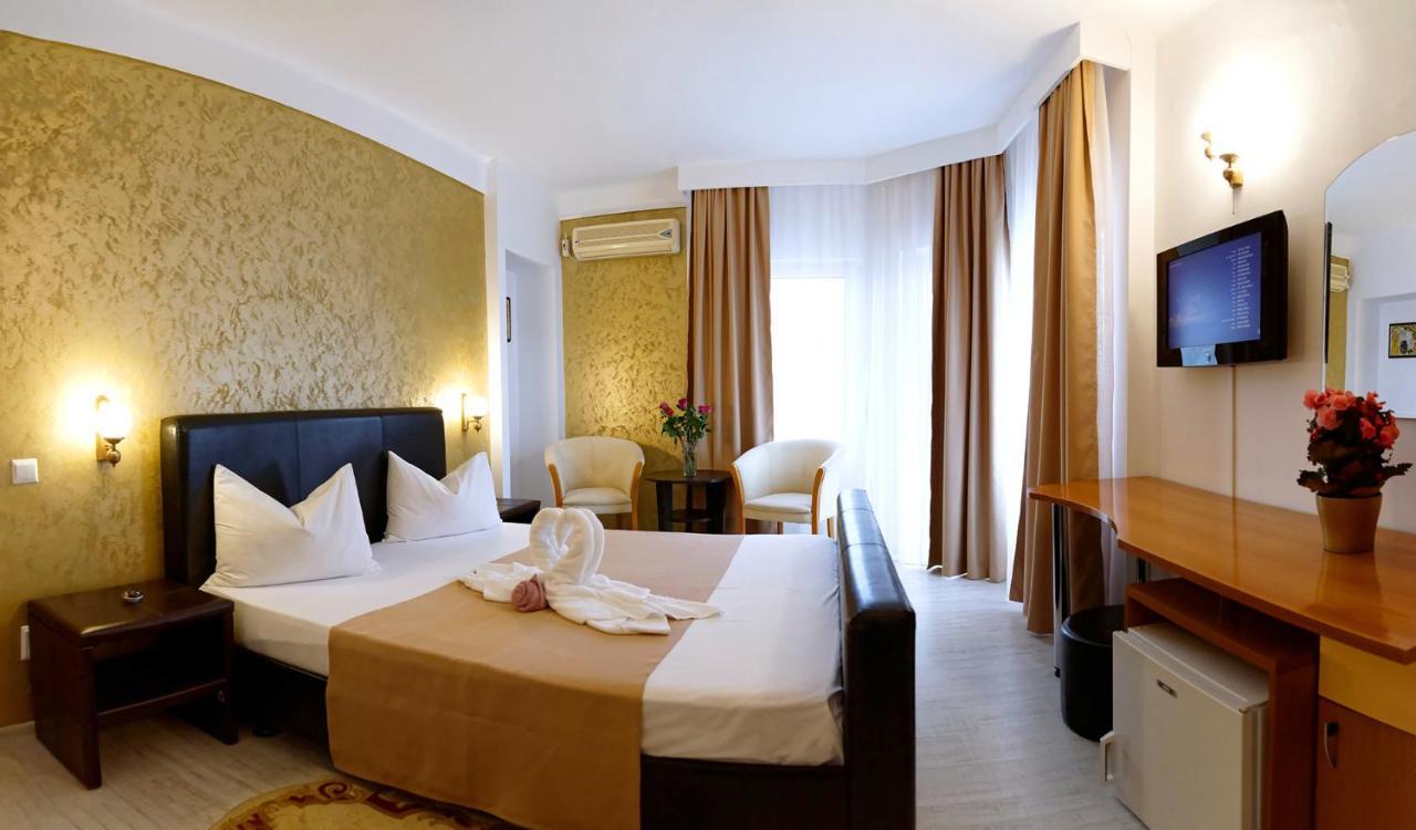 Albatros Hotel